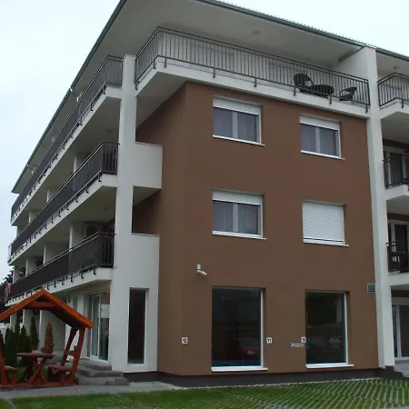 Apartamento Kohl Wellness Siófok